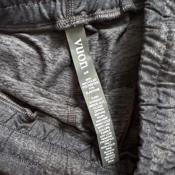 Vuori Camouflage Joggers NWOT - Picture 3 of 4